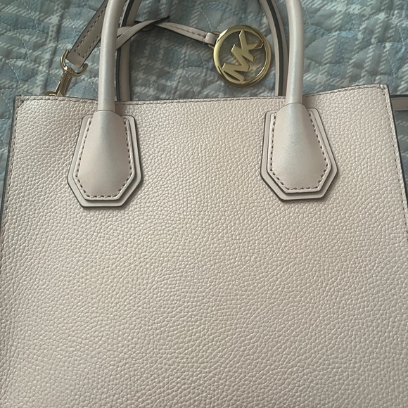 Handbags - Michael Kors Bag